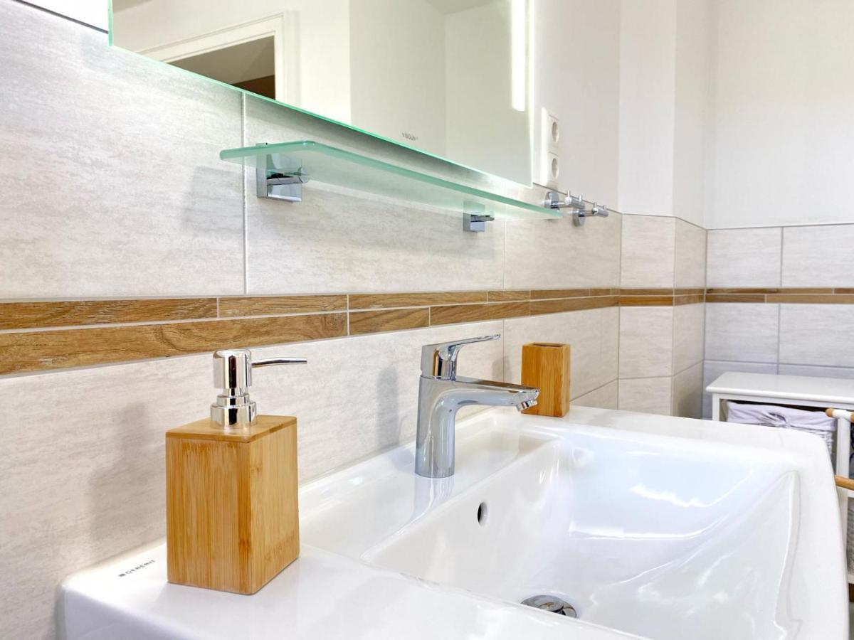 Reethaus Vilmnitz - Ferienwohnung Vilm Экстерьер фото